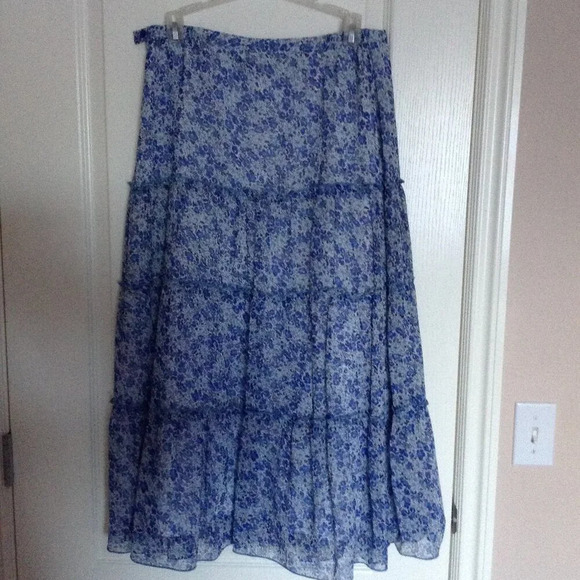 Laura Women's Maxi Flowy Maxi Skirt Blue Floral Ruffles Lined Size 8 Western - Picture 4 of 8